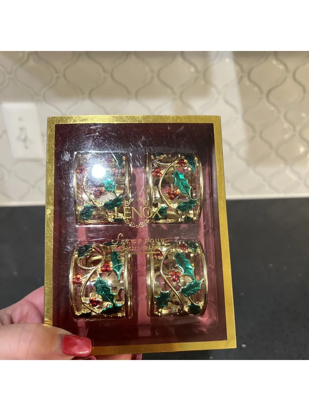 Lenox Goldtone Holly & Berries Christmas Napkin Rings Set Of 4